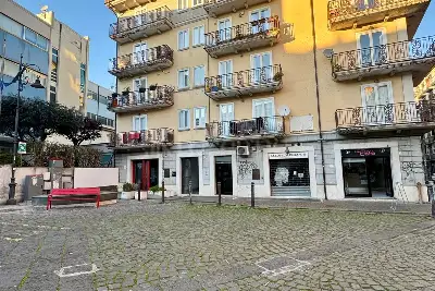 Negozio in vendita, Via Santissima Trinità, Avellino