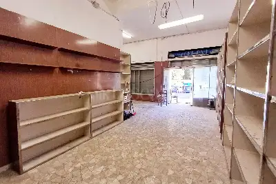 Negozio in vendita, VIA IVANOE BONOMI , Roma