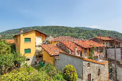 Casa Indipendente in vendita, Via Gaggio, Marchirolo