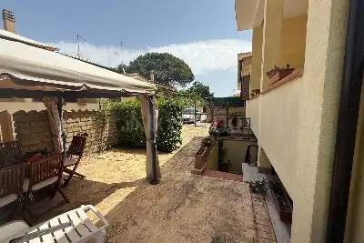 Villa Plurifamiliare in vendita, Via Ovodda, Fiumicino