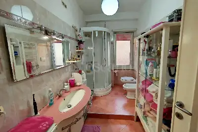 Casa in vendita, Via Montello, Aprilia