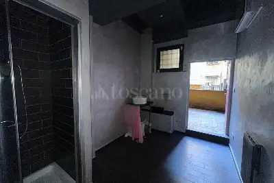 Negozio in vendita, Via Enrico Fermi, Roma