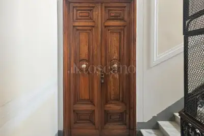 Casa in vendita, Via Santa Lucia, Napoli