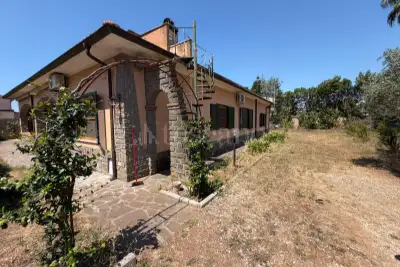 Casa Indipendente in vendita, Via Corsira, Aprilia