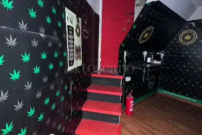 Negozio in vendita, Piazza Guglielmo Miani, Milano