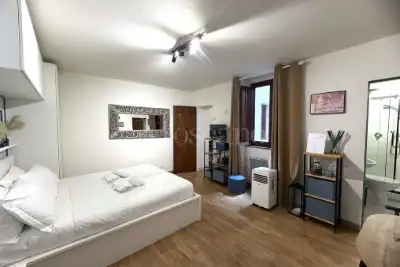 Casa in vendita, Via Guelfa, Firenze