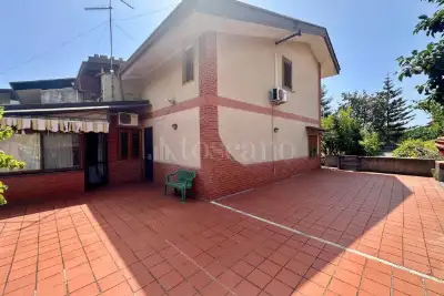 Villa in vendita, Via Tonino Laudani, Trecastagni