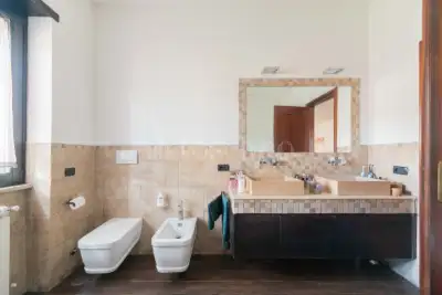 Casa in vendita, Via Urzulei, Roma