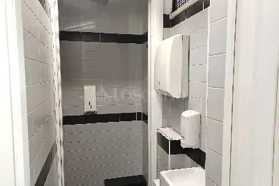 Attività Commerciale in vendita, Viale Palmiro Togliatti, Roma