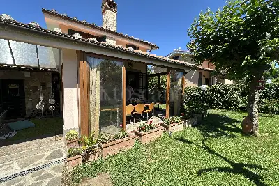 Villa in vendita, Località Colle Fiorito, Trevignano Romano