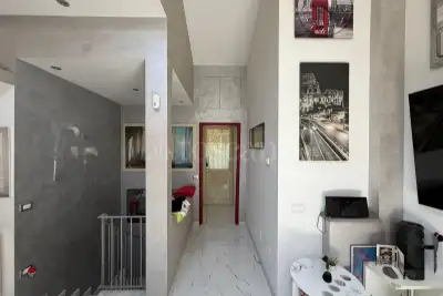 Villino a Schiera in vendita, Via Ipparco di Nicea, Roma