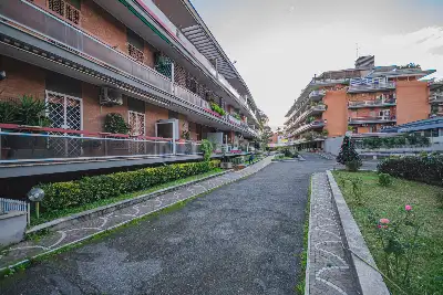 Casa in vendita, Via Vincenzo Ussani, Roma