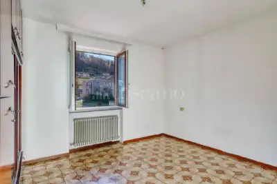 Casa in vendita, Via Statale, Marchirolo