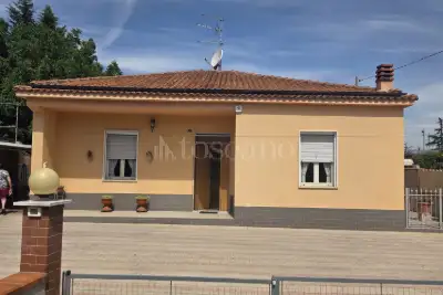 Casa Indipendente in vendita, Via Puccini, Montesilvano
