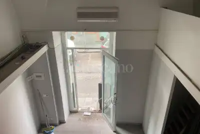 Negozio in vendita, Via Etnea, Gravina di Catania