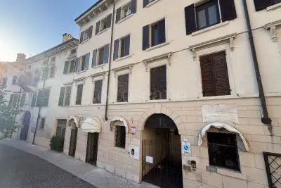 Casa in affitto, Piazza Cittadella, Verona