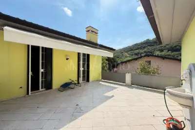 Casa Indipendente in vendita, Via Cave, Botticino