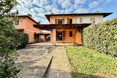 Villa Bifamiliare in vendita, Via Mulini, Travagliato