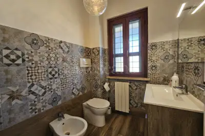Villino a Schiera in vendita, Via della Stazione, Anzio