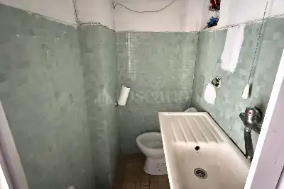 Negozio in vendita, Via di Santa Zita, Genova