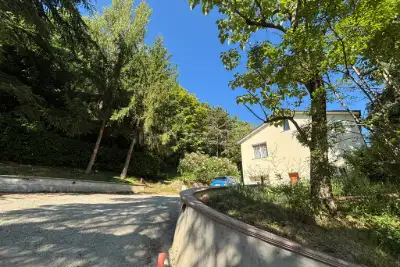 Villa in vendita, Via Montecalvo, Pianoro