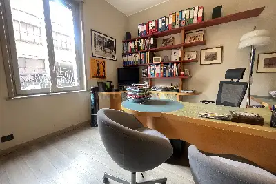 Casa in vendita, Via Alessandro Volta, Milano