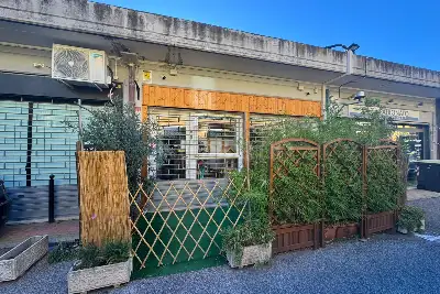 Negozio in vendita, Via Torcegno, Roma