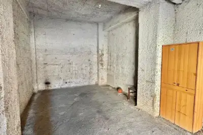 Box in affitto, Via Roma, Atripalda