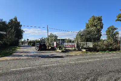 Capannone in vendita, Latina Via dei Monti Lepini, KM 51.400, Latina