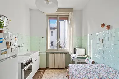 Villa in vendita, Via Scuole, Desenzano del Garda