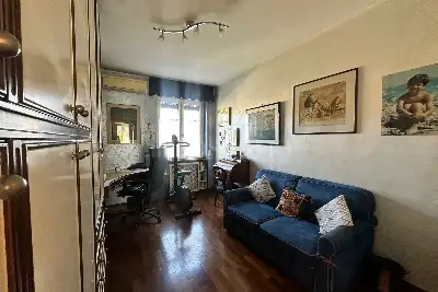 Casa in vendita, Via Sem Benelli, Milano