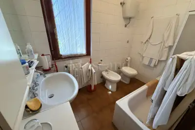 Villino a Schiera in vendita, Via Mar della Cina, Roma