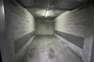 Box in vendita, Via Mario Donati, Milano