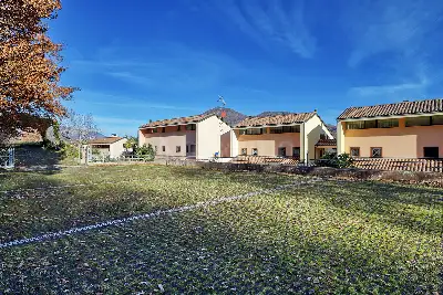 Casa in vendita, Via Casamora, Cuasso al Monte