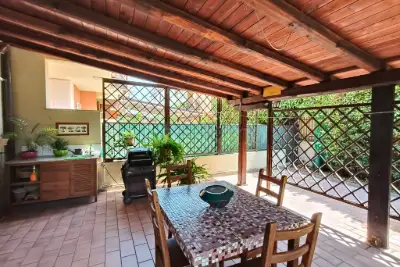 Villa Plurifamiliare in vendita, Via della Tenuta del Casalotto, Roma