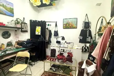 Negozio in vendita, Via Sant'Isaia, Bologna