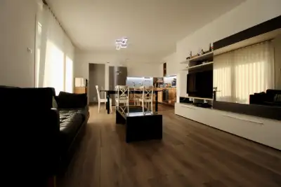 Casa in vendita, Via Giulio Locatelli, Pordenone