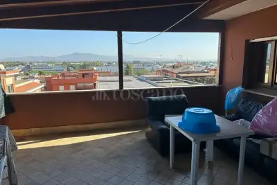 Casa in vendita, Via Roma, Pomezia