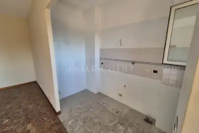 Casa in vendita, Via Valtravaglia, Roma