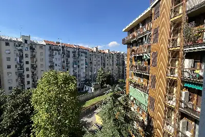 Casa in vendita, Via Giambellino, Milano