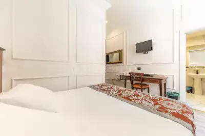 Albergo in vendita, Via Firenze, Roma
