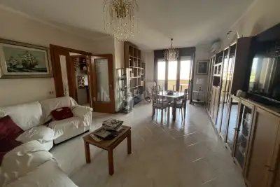 Casa in vendita, Via Nomentum, Roma