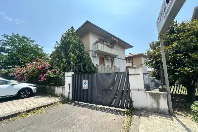 Garage in vendita, Via Regione Siciliana , Mascalucia