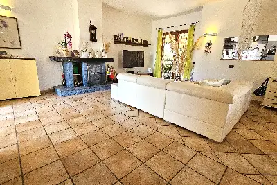 Villa in vendita, Via Metauro, Ardea