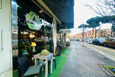 Negozio in vendita, Via Gregorio VII, Roma