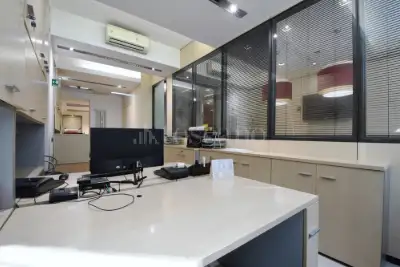 Ufficio in vendita, Via Simone D'Orsenigo 5, Milano