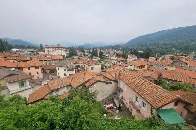 Casa Indipendente in vendita, Via Roma, Marchirolo
