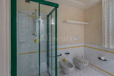 Villa in vendita, Via Alessandro Volta, Padenghe sul Garda