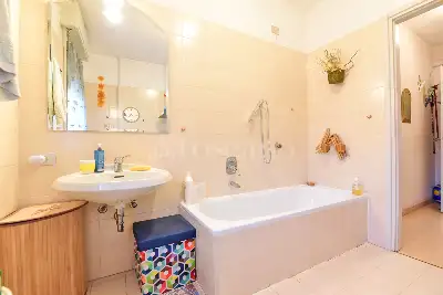 Casa in vendita, Via Plinio, Erba