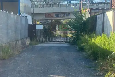 Capannone in vendita, Via Fratelli Marchetti Longhi, Roma